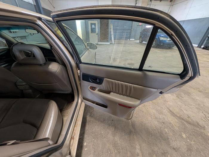 Used 2004 Buick Regal LS FWD image 28