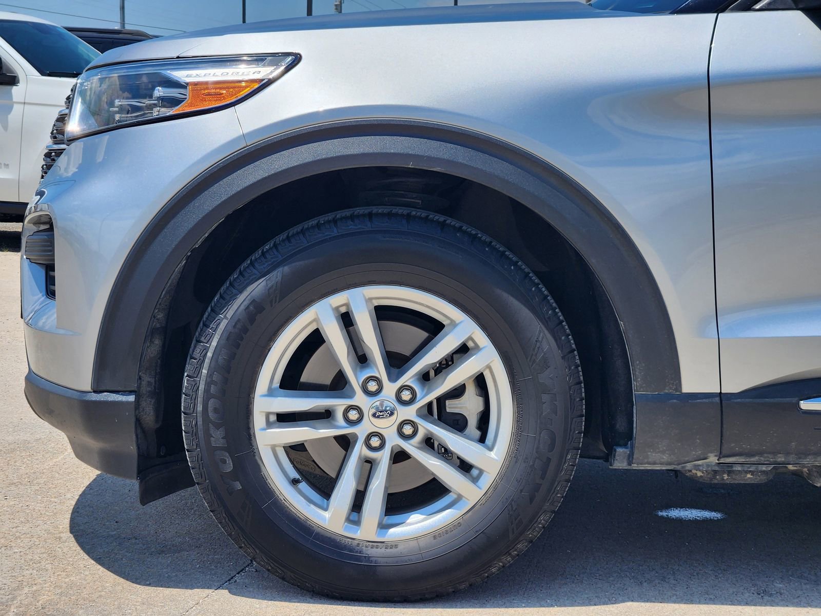 Used 2022 Ford Explorer XLT RWD image 9