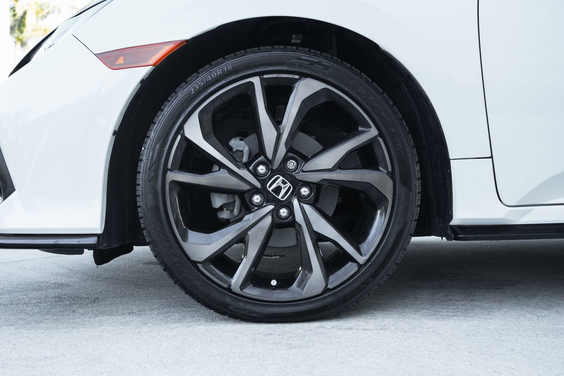 Used 2018 Honda Civic Sport image 30