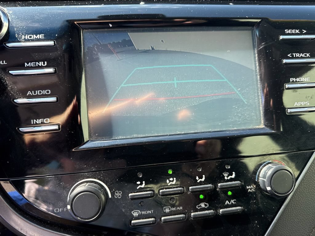 Used 2018 Toyota Camry LE FWD image 21