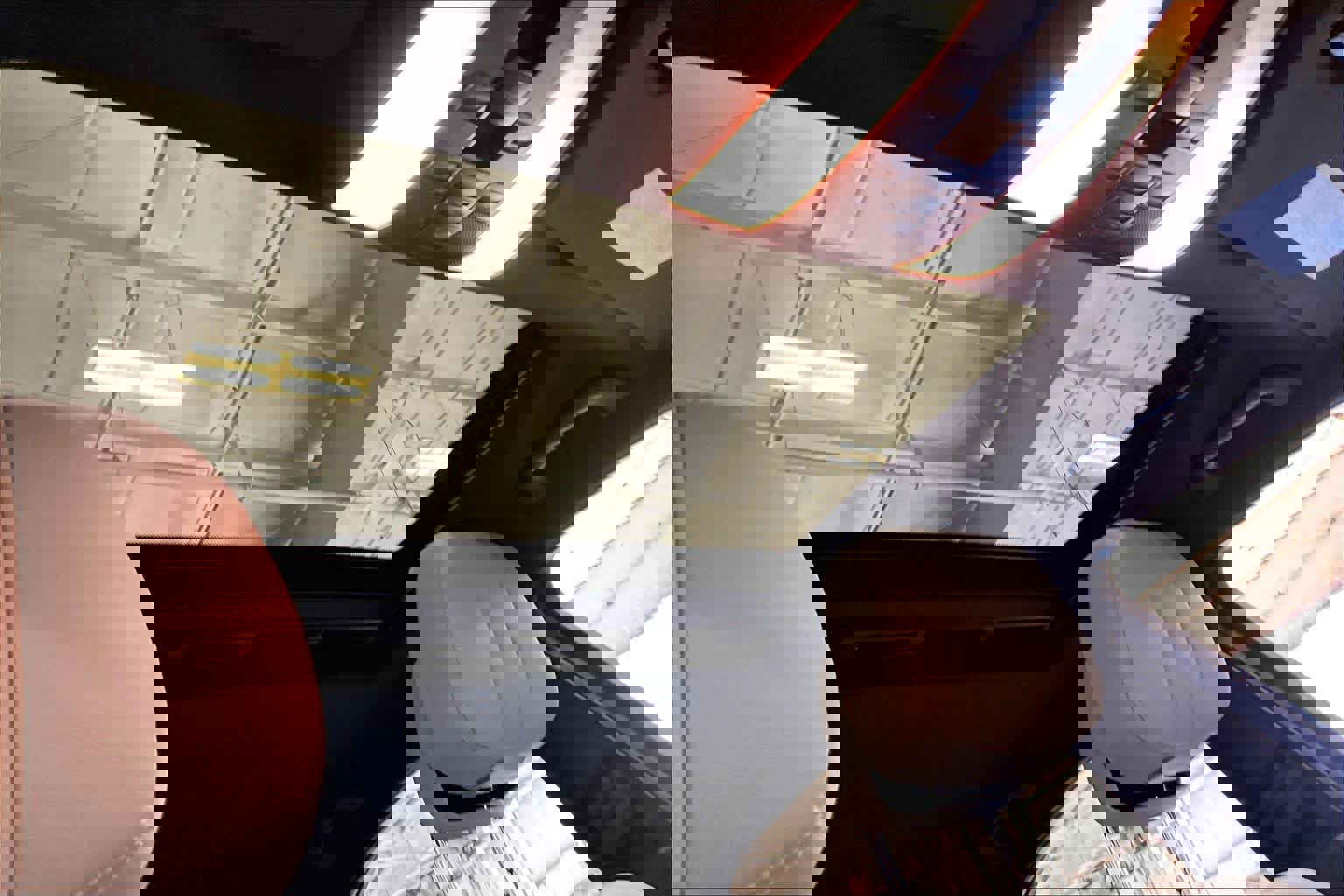 Used 2010 Mercedes-Benz E 350 4MATIC Sedan image 14