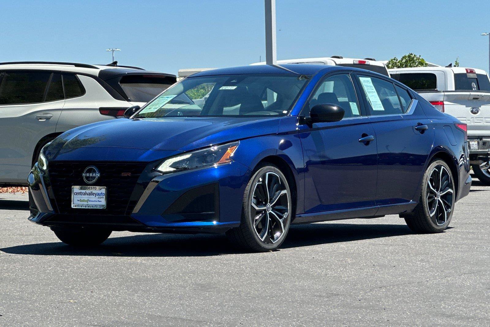 Certified 2024 Nissan Altima 2.5 SR FWD image 8
