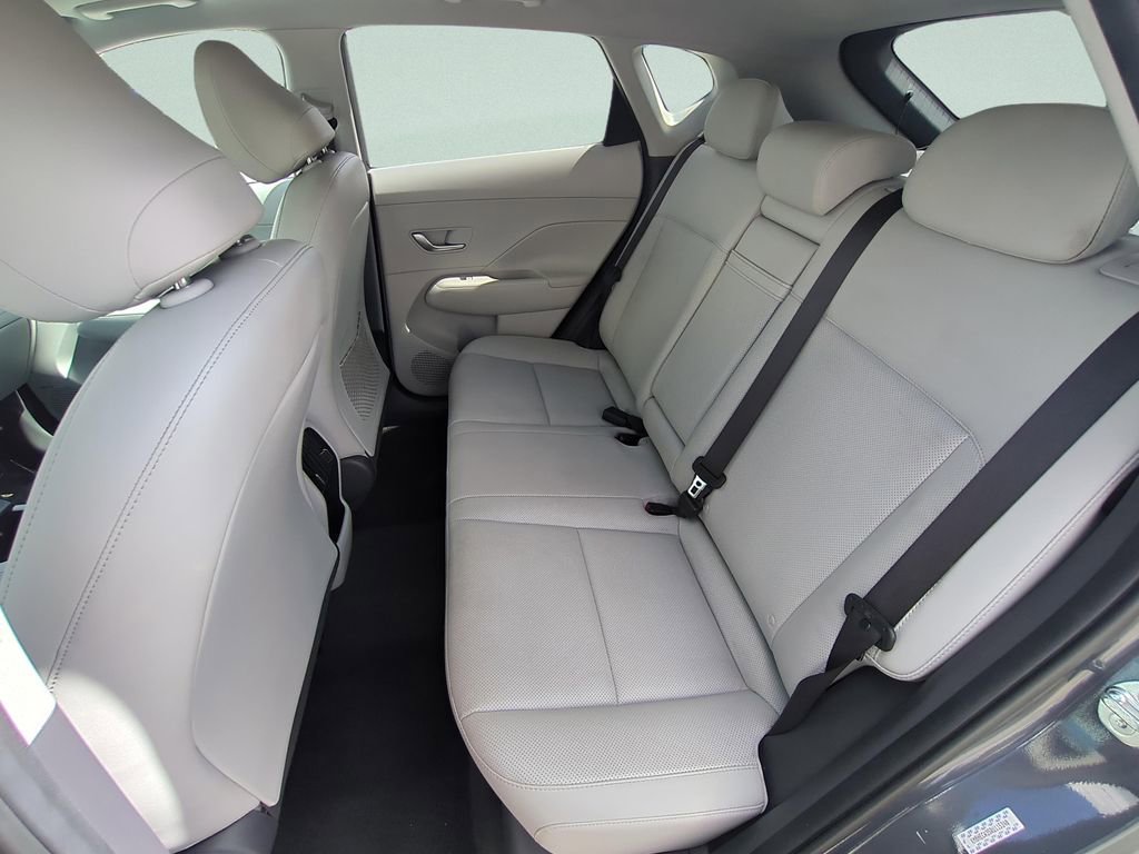 Used 2024 Hyundai Kona Limited image 13