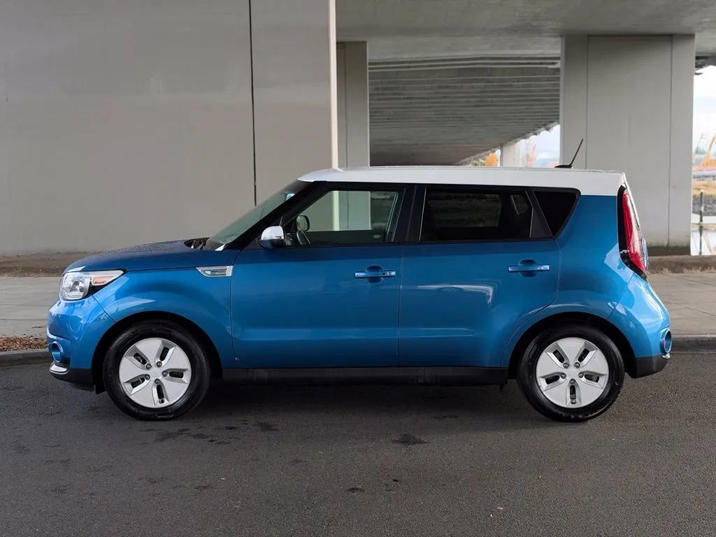 Used 2016 Kia Soul EV FWD image 5