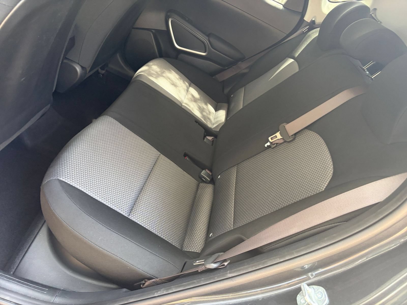 Used 2025 Kia Soul LX w/ LX Technology Package FWD image 22