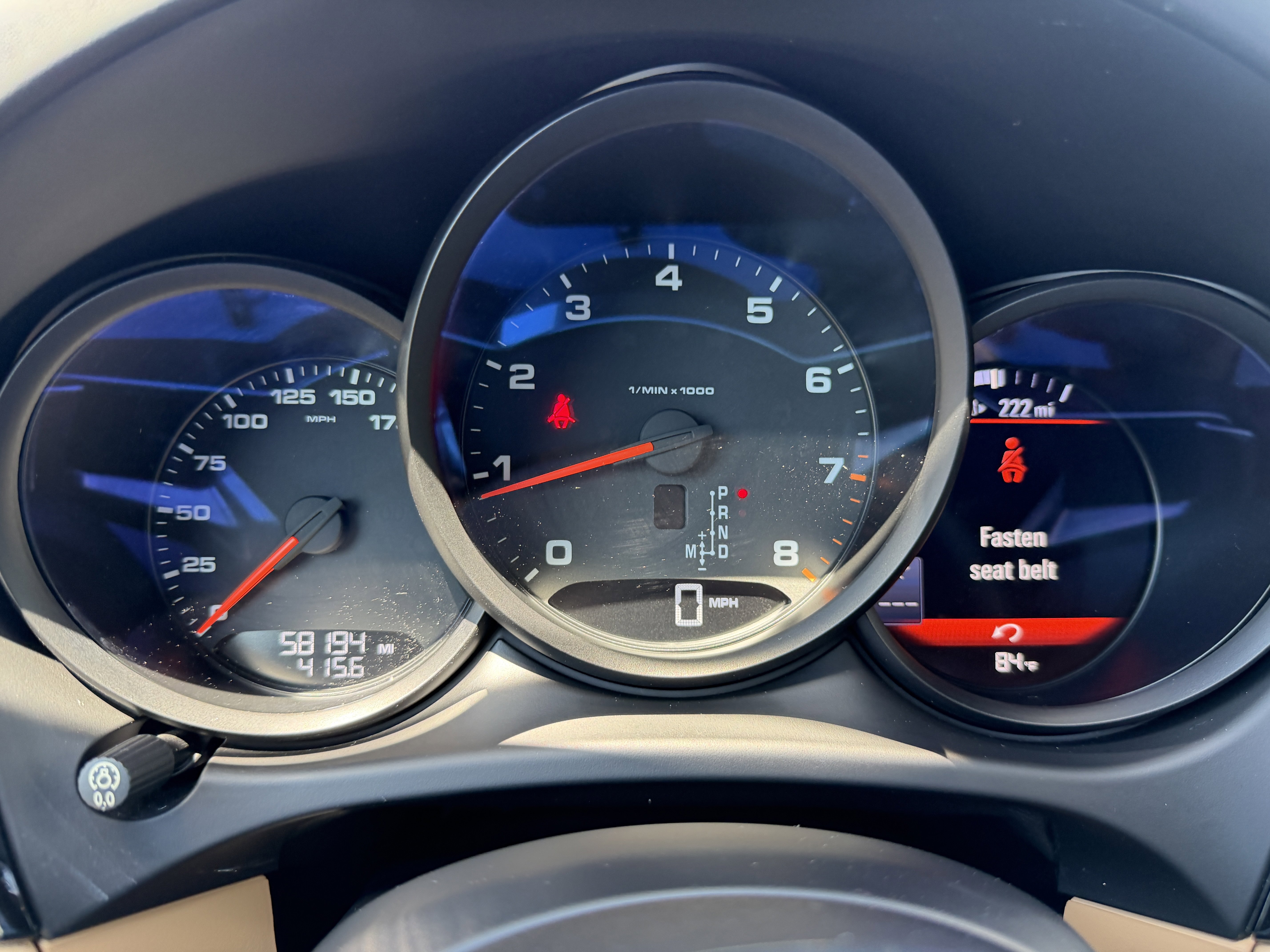 Certified 2017 Porsche Macan AWD/4WD image 34