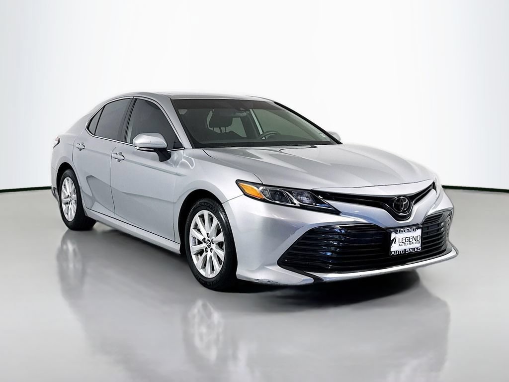 Used 2019 Toyota Camry LE w/ Convenience Package FWD image 3