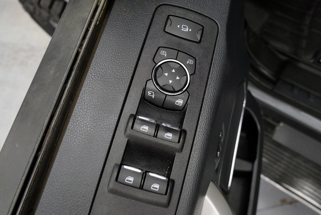 Used 2022 Ford F250 Lariat w/ Lariat Ultimate Package AWD/4WD image 14