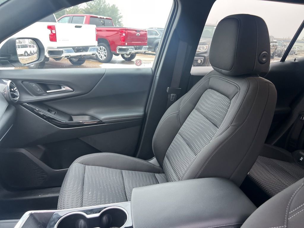 Used 2025 Chevrolet Equinox LT image 27