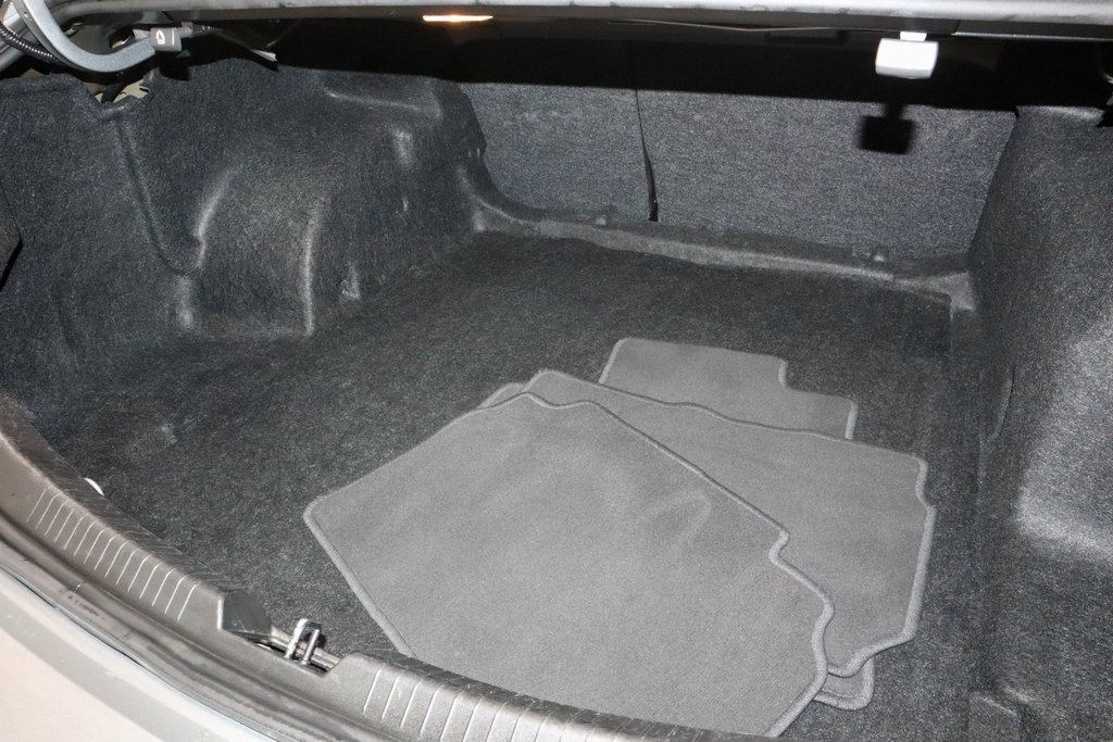 Used 2024 Chevrolet Malibu LT image 13