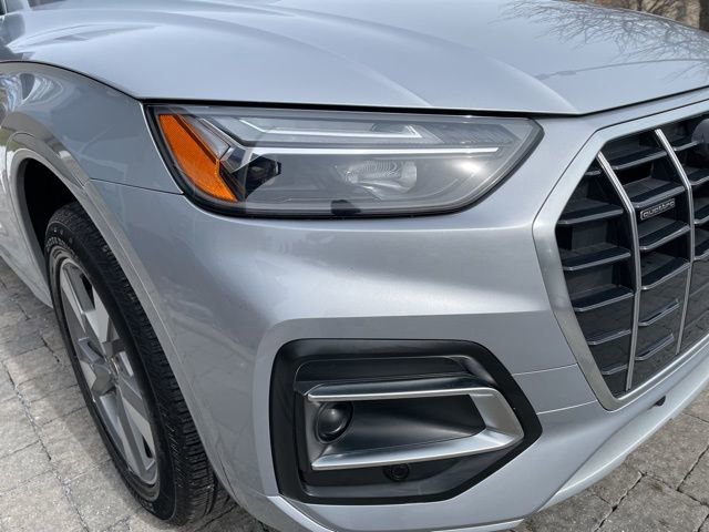 Used 2023 Audi Q5 2.0T Premium Plus w/ Premium Plus Package AWD/4WD image 11