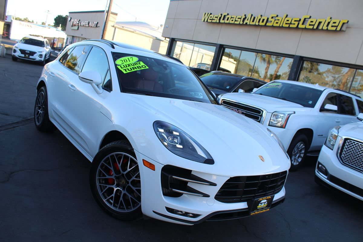 Used 2017 Porsche Macan Turbo AWD/4WD image 41