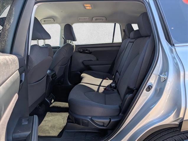 Certified 2025 Toyota Highlander LE image 15
