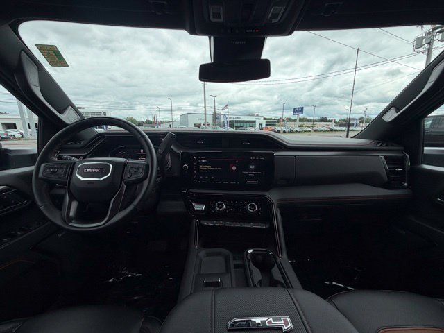 Used 2024 GMC Sierra 2500 AT4 AWD/4WD image 17