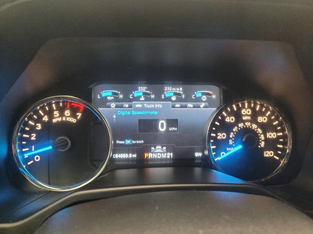 Used 2015 Ford F150 Platinum w/ Equipment Group 701A Luxury RWD image 23