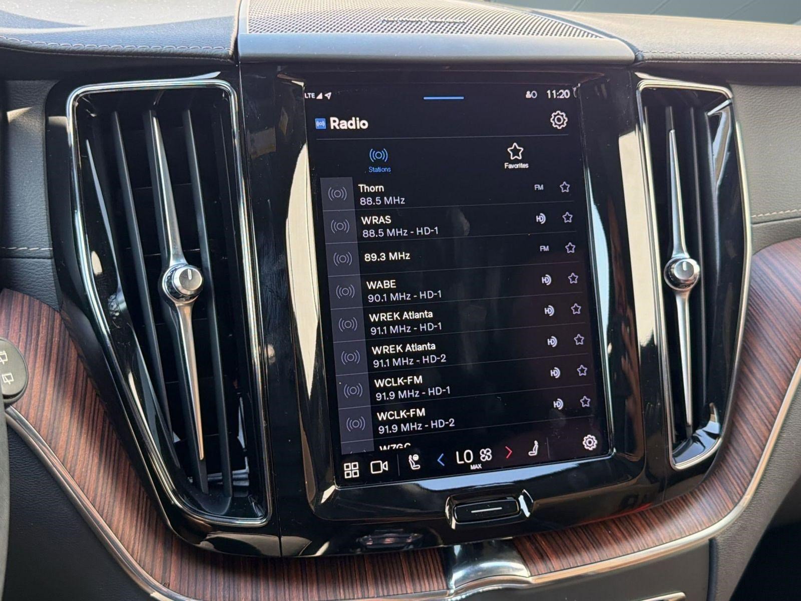 Used 2023 Volvo XC60 B5 Ultimate w/ Climate Package image 24