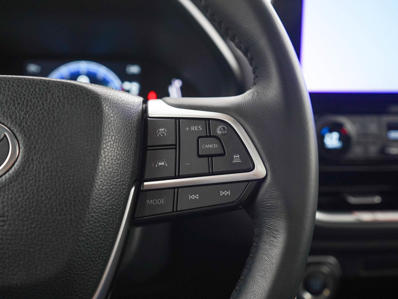 Used 2025 Toyota Grand Highlander AWD image 28
