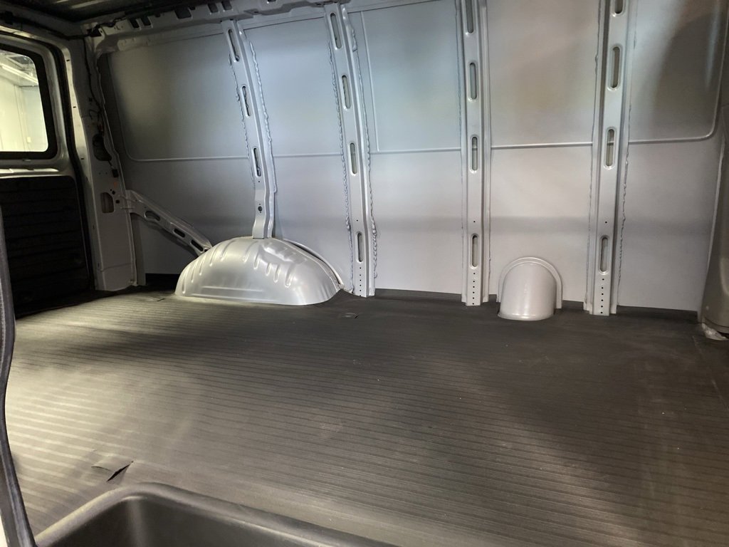 Used 2022 Chevrolet Express 2500 w/ Driver Convenience Package image 12