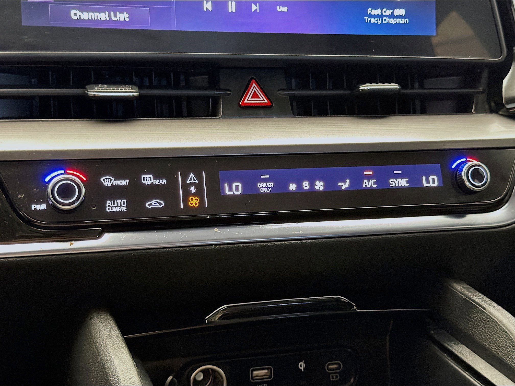 Used 2023 Kia Sportage EX w/ EX Premium Package image 10