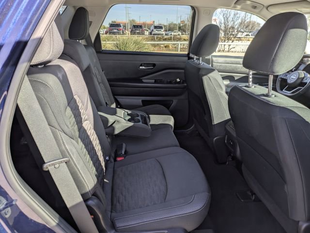 Used 2022 Nissan Pathfinder SV w/ SV Black Package image 30