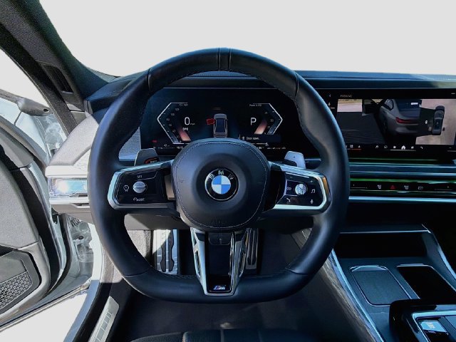 Used 2024 BMW 760i xDrive w/ Premium Package 2 AWD/4WD image 40