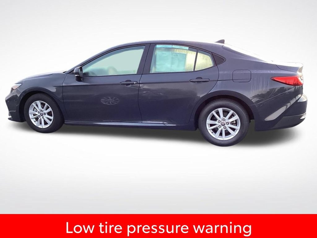 Used 2025 Toyota Camry LE FWD image 5