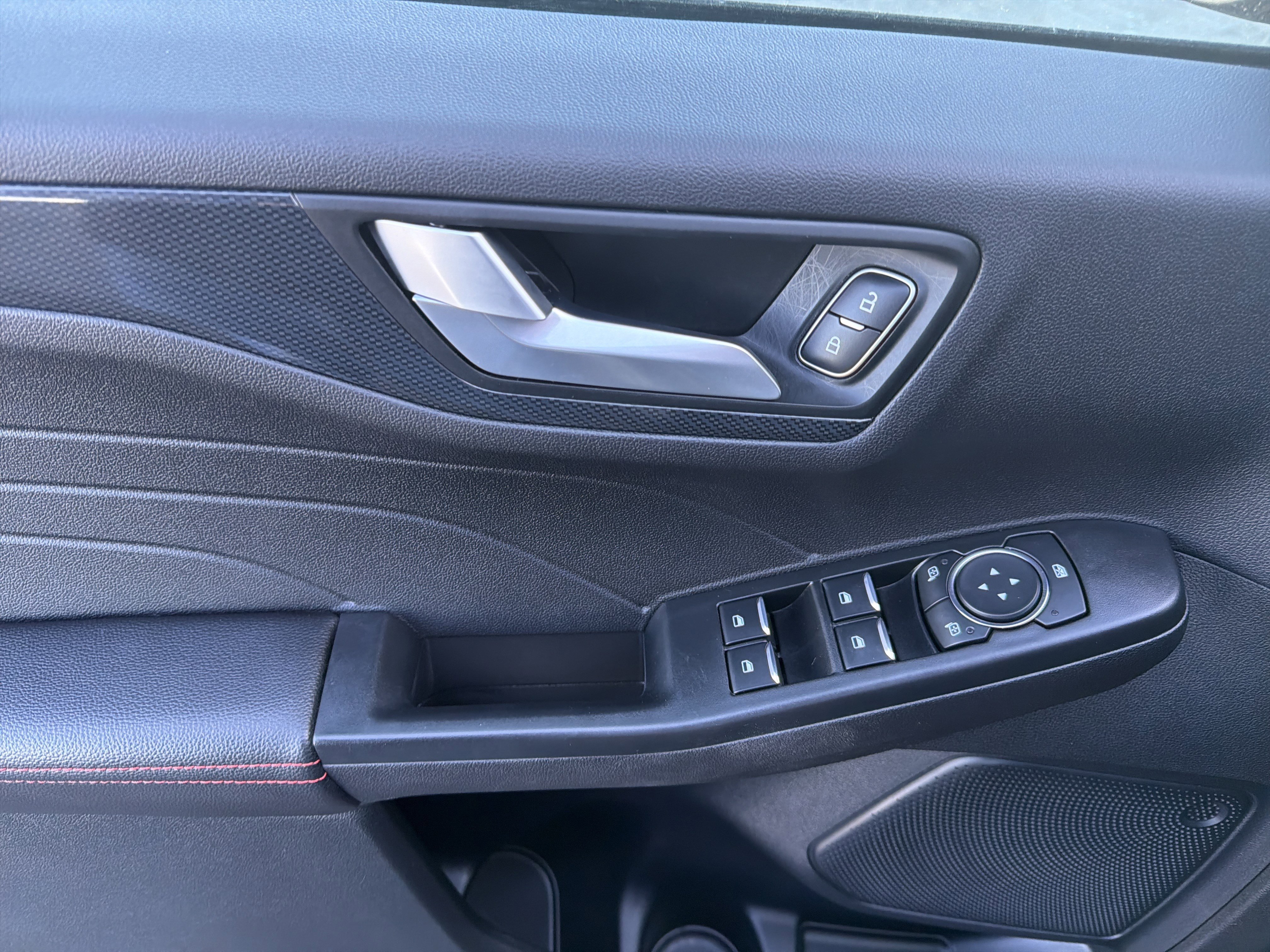 Used 2025 Ford Escape ST-Line Elite w/ Tech Pack #1 image 18