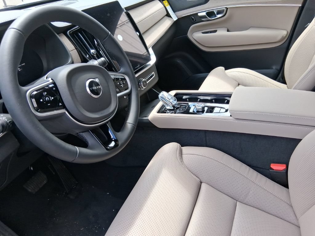 New 2026 Volvo XC90 T8 Ultra w/ Protection Package Premier AWD/4WD image 10