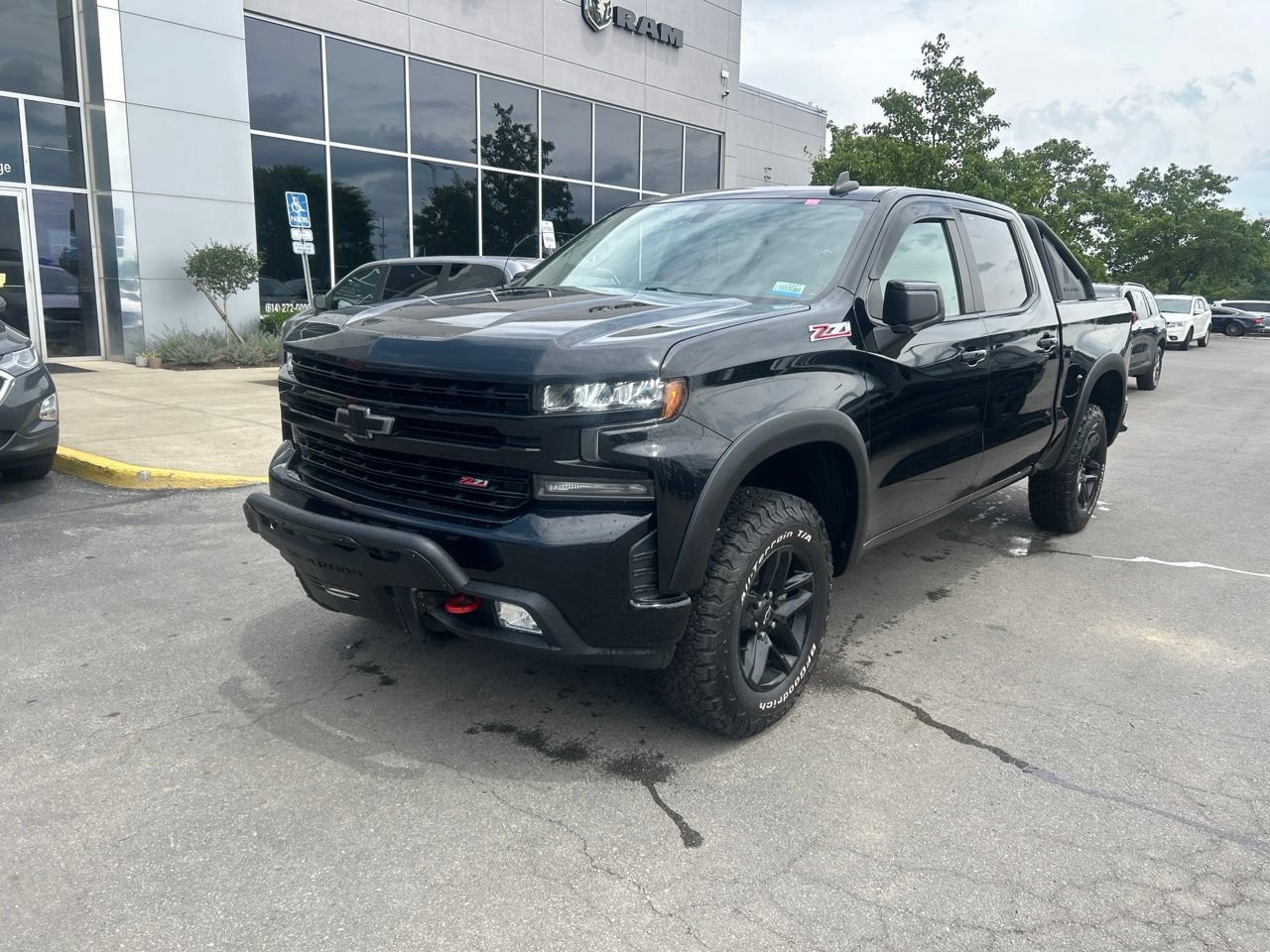 Used 2019 Chevrolet Silverado 1500 LT Trail Boss AWD/4WD image 7
