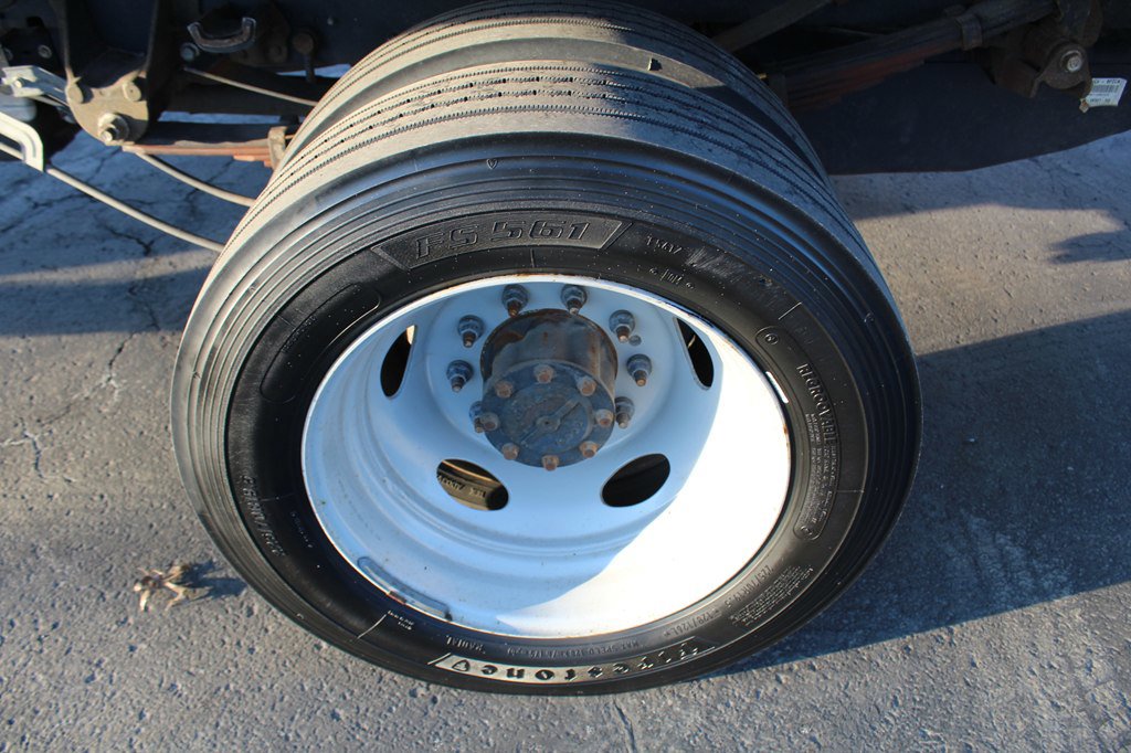 Used 2021 Ford F550 4x4 STAKE BED POWERSTROKE image 27