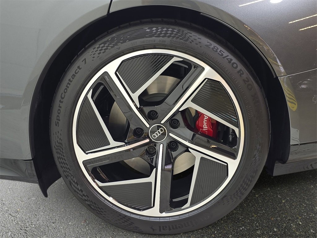 New 2025 Audi RS e-tron GT performance image 33