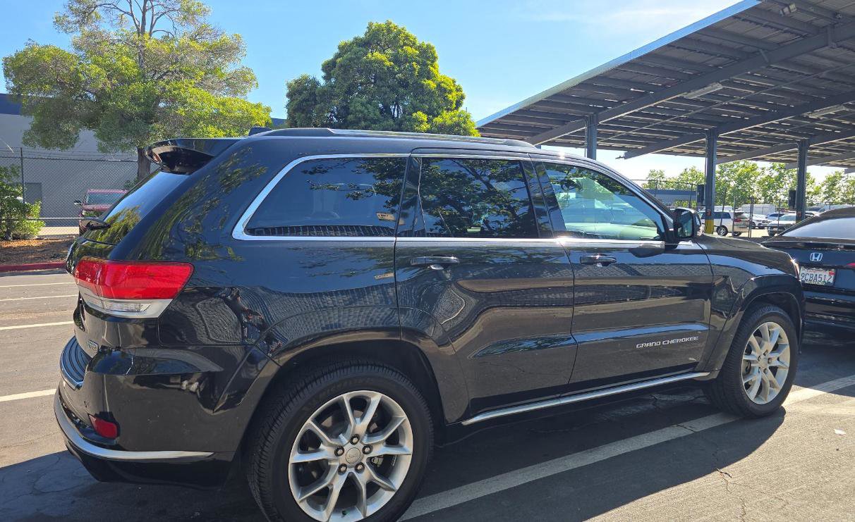 Used 2016 Jeep Grand Cherokee Summit w/ Platinum Series Group AWD/4WD image 4