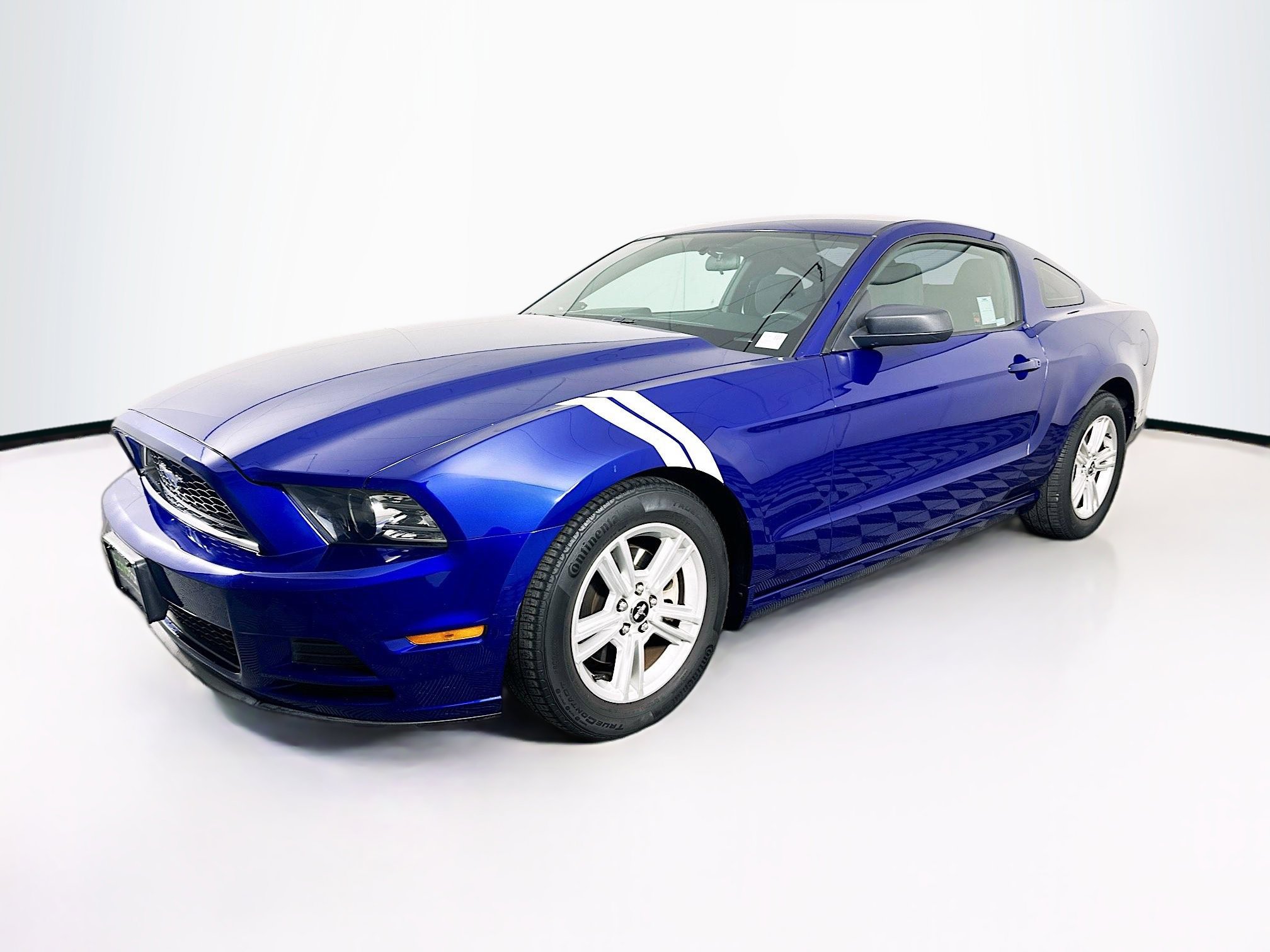 Used 2014 Ford Mustang Coupe image 3