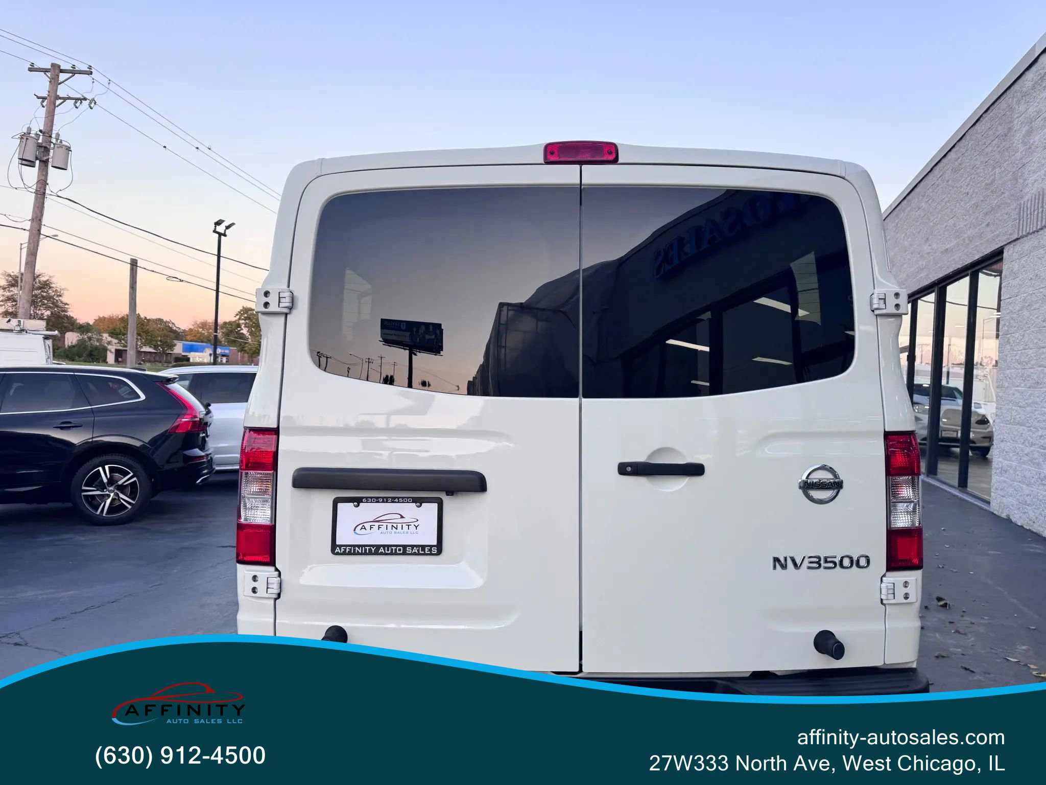 Used 2020 Nissan NV 3500 S image 4