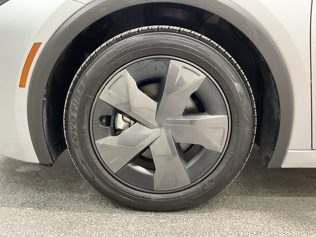 Used 2024 Toyota Prius LE FWD image 30