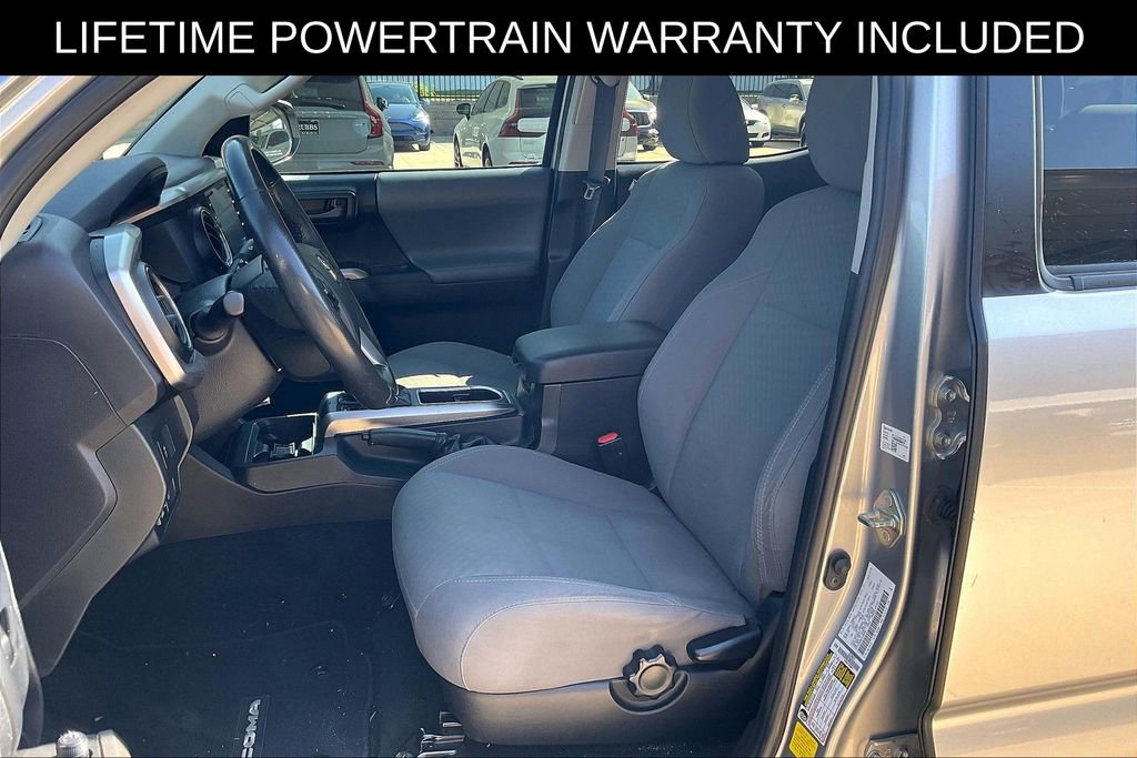 Used 2020 Toyota Tacoma SR5 w/ SR5 Appearance Package (SM) image 26