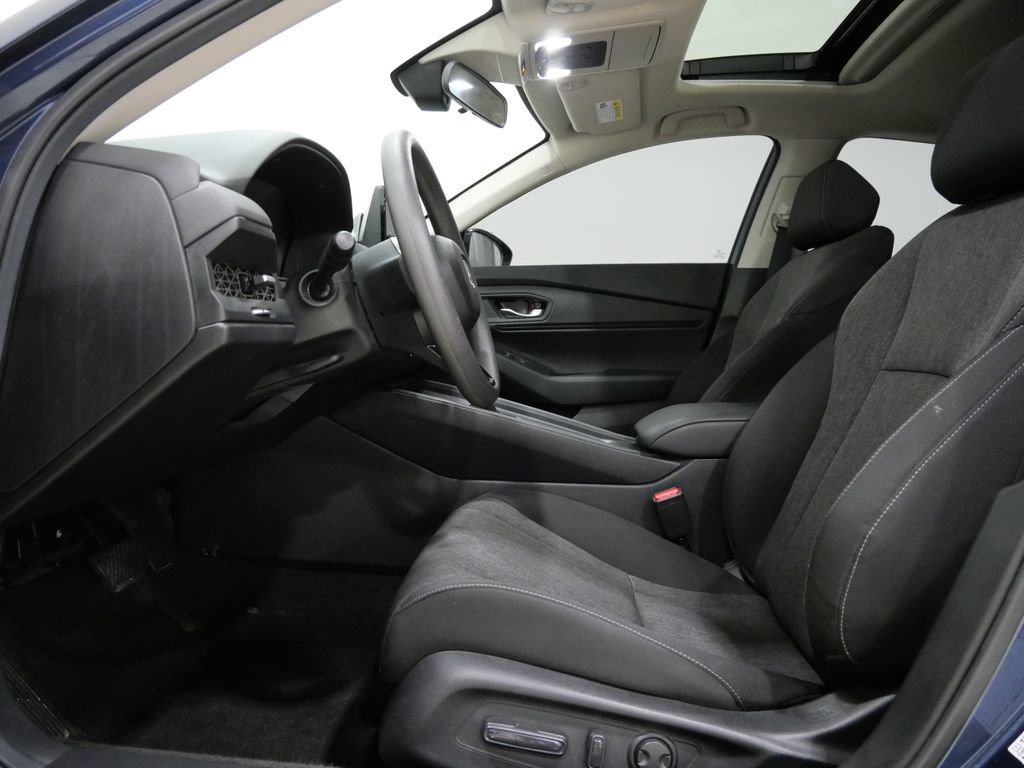 Used 2025 Honda Accord SE image 13