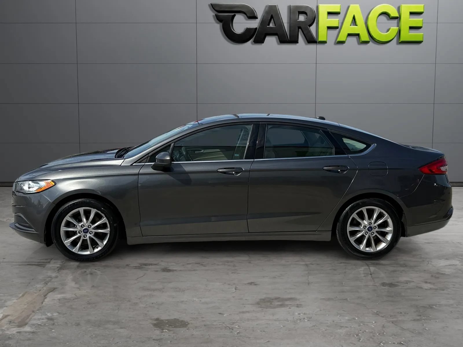 Used 2017 Ford Fusion SE w/ Fusion SE Technology Package FWD image 7