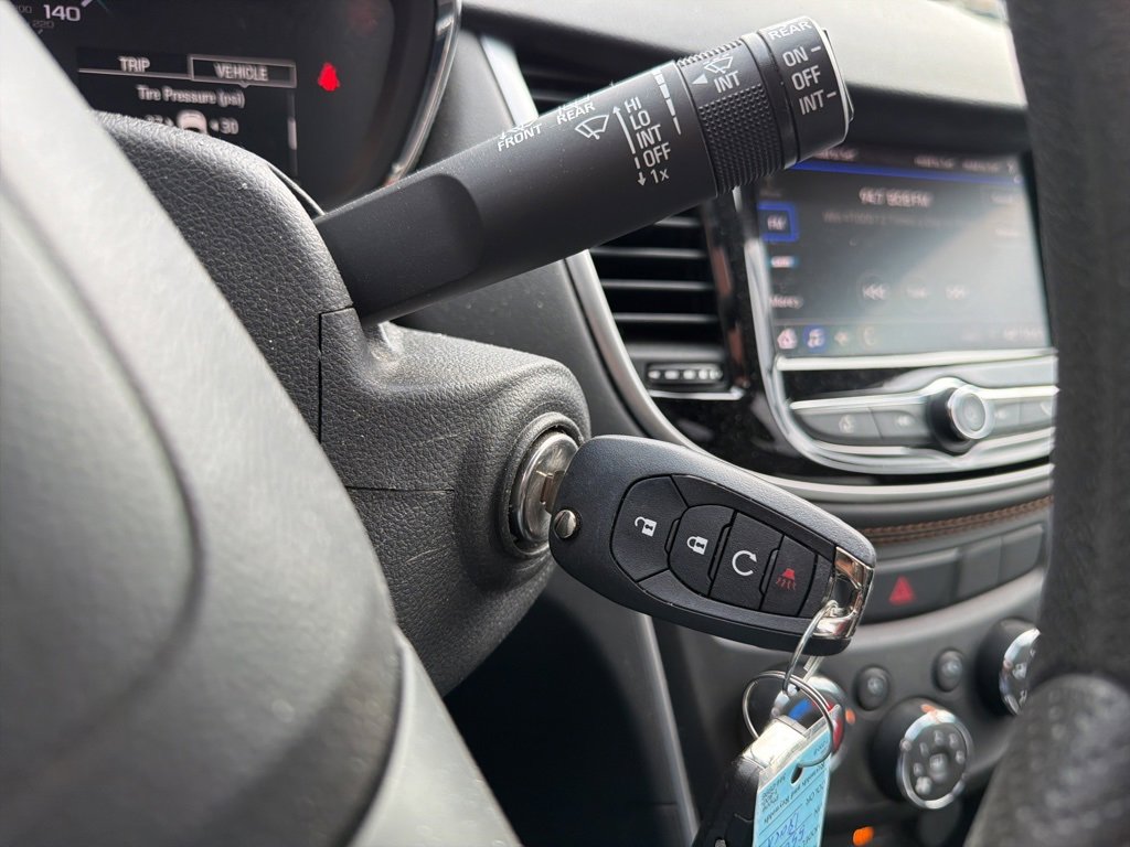 Certified 2022 Chevrolet Trax LS w/ Tint and Cruise Package image 31