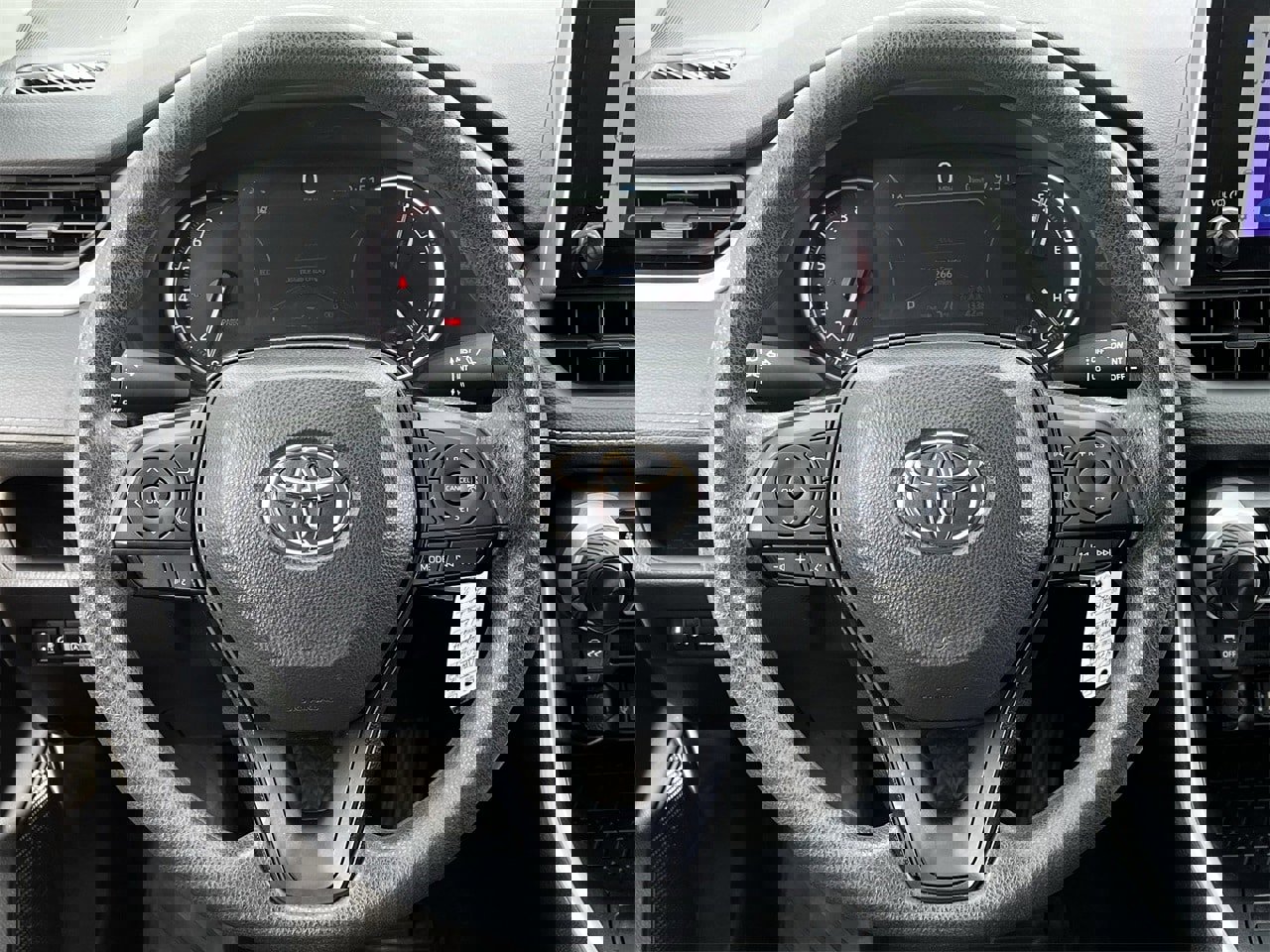 Used 2024 Toyota RAV4 LE image 11