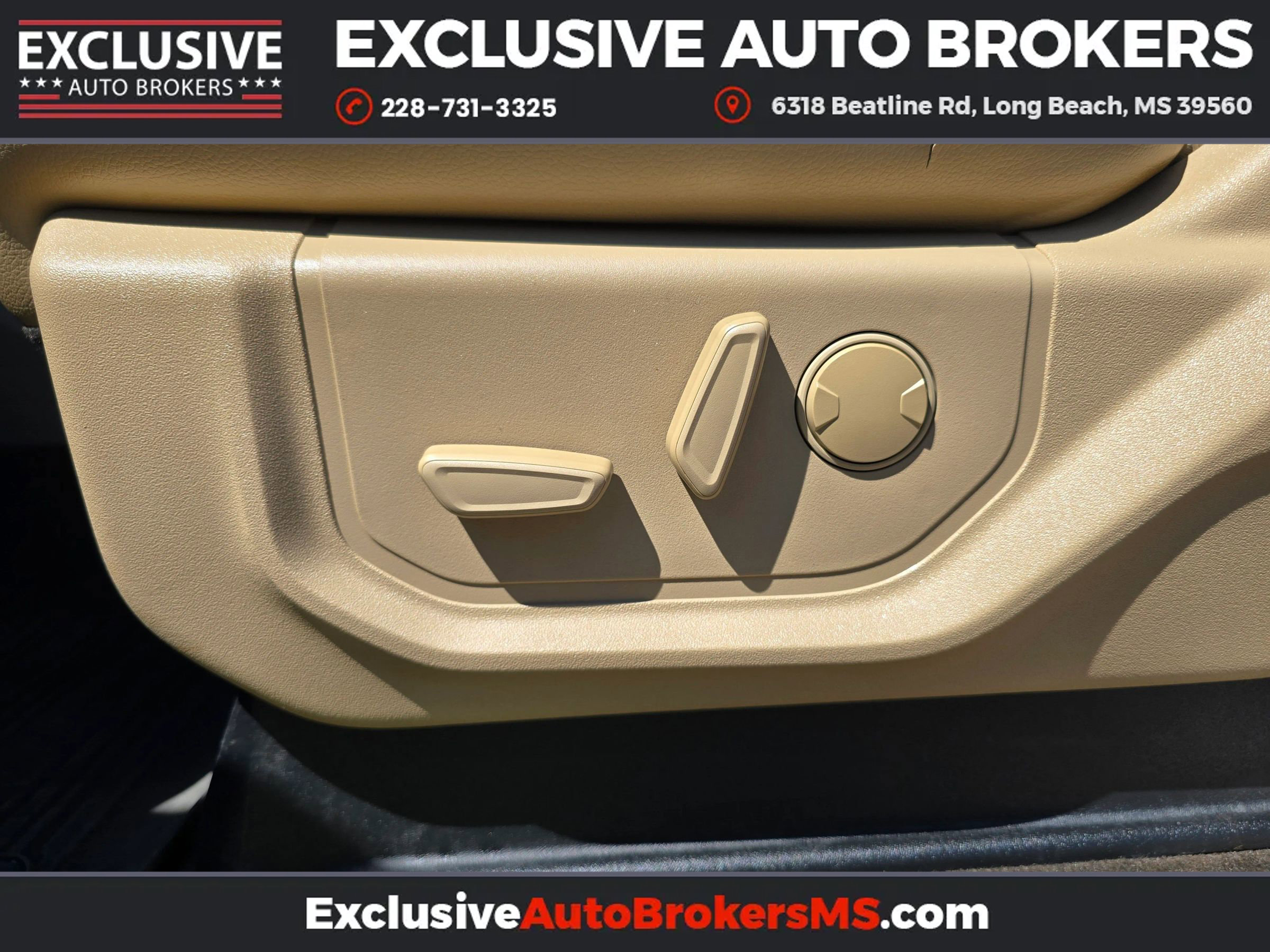 Used 2019 Ford F150 Lariat image 8