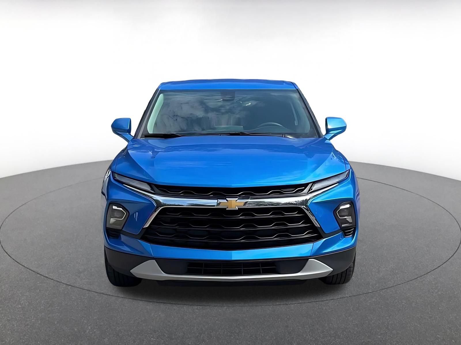 Used 2026 Chevrolet Blazer LT FWD image 4