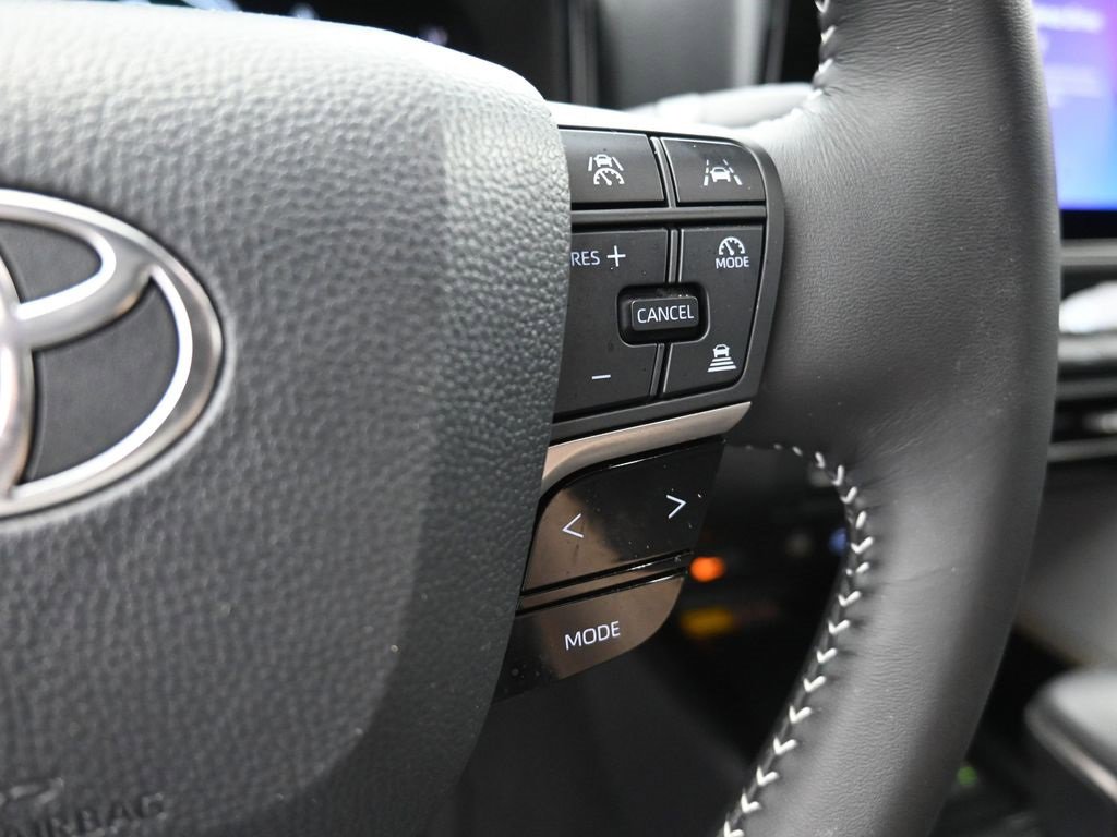 Used 2026 Toyota Camry SE w/ Convenience Package image 30