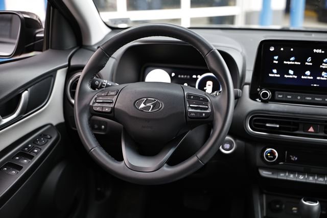 Used 2023 Hyundai Kona Limited image 28
