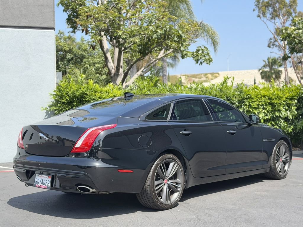 Used 2019 Jaguar XJ L Supercharged RWD image 5