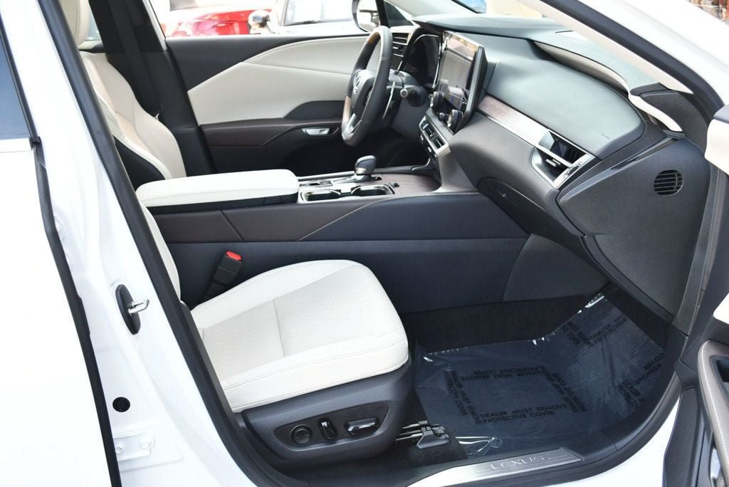 Used 2023 Lexus RX 350 Premium Plus w/ Accessory Package FWD image 44