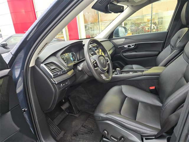 Used 2020 Volvo XC90 T8 Momentum w/ Protection Package image 22