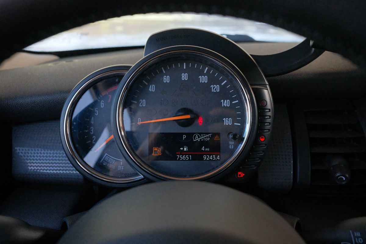 Used 2016 MINI Cooper 2-Door Hardtop FWD image 16