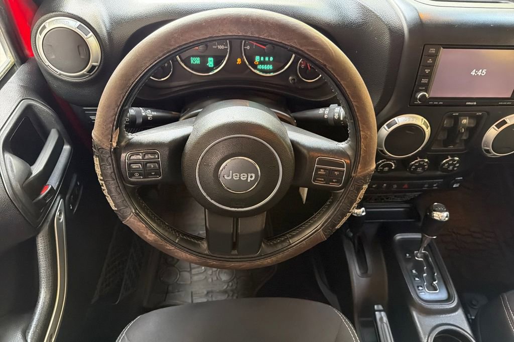 Used 2014 Jeep Wrangler Unlimited Rubicon w/ Connectivity Group AWD/4WD image 14