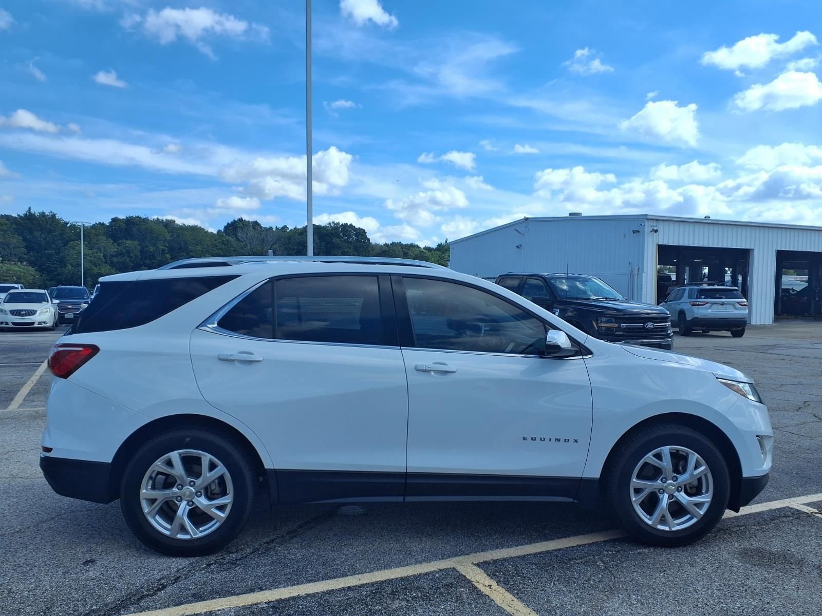 Used 2019 Chevrolet Equinox LT FWD image 21